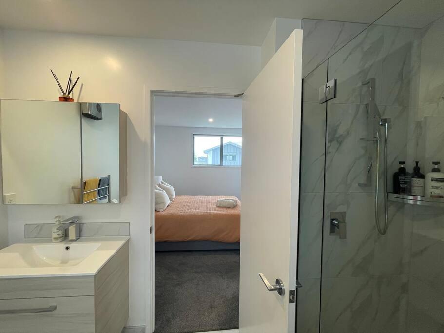 Parkside Retreat - 3 Beds -Sleeps 6 Near Westfield Villa ไครสต์เชิร์ช ภายนอก รูปภาพ